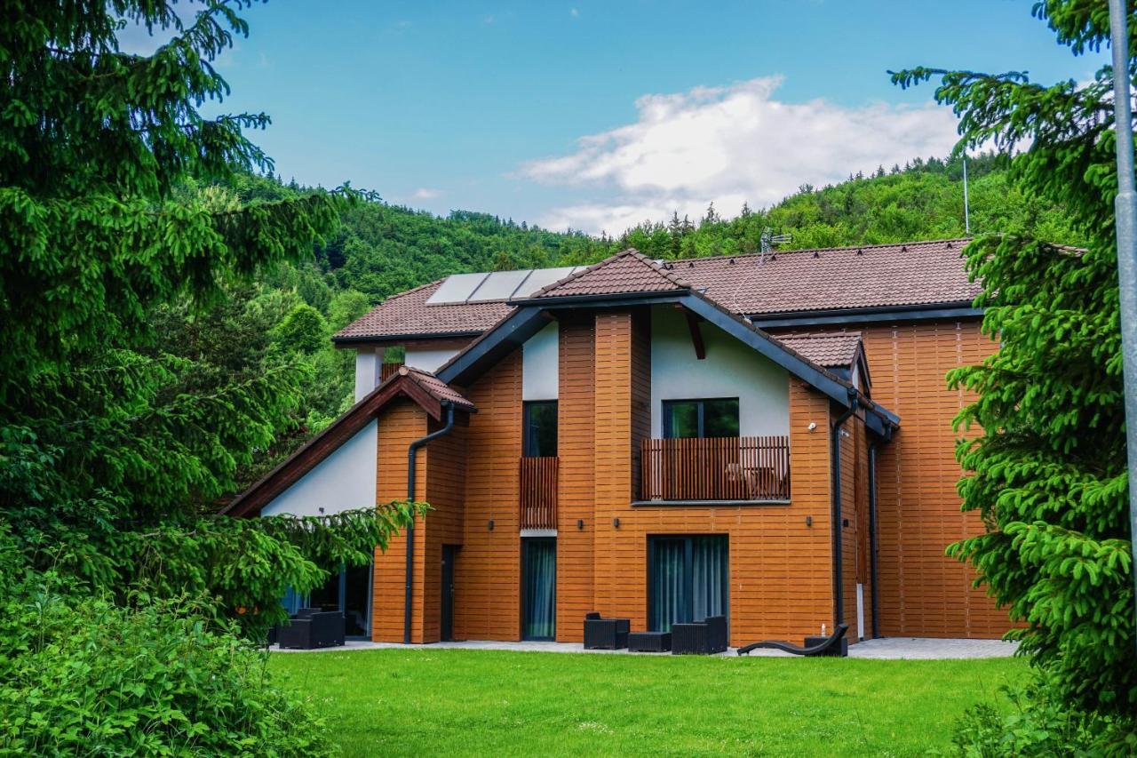 Penzion Deer Valča Exterior foto