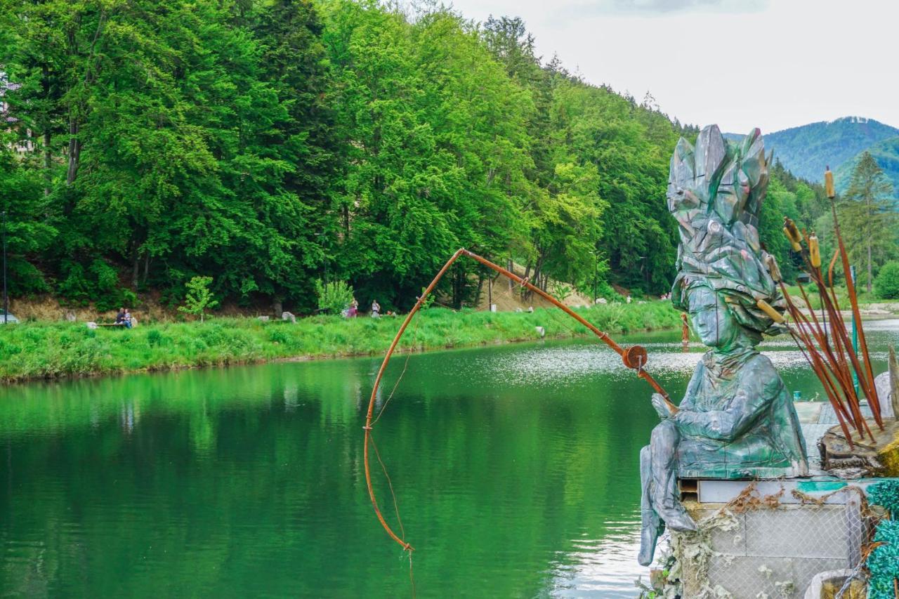 Penzion Deer Valča Exterior foto