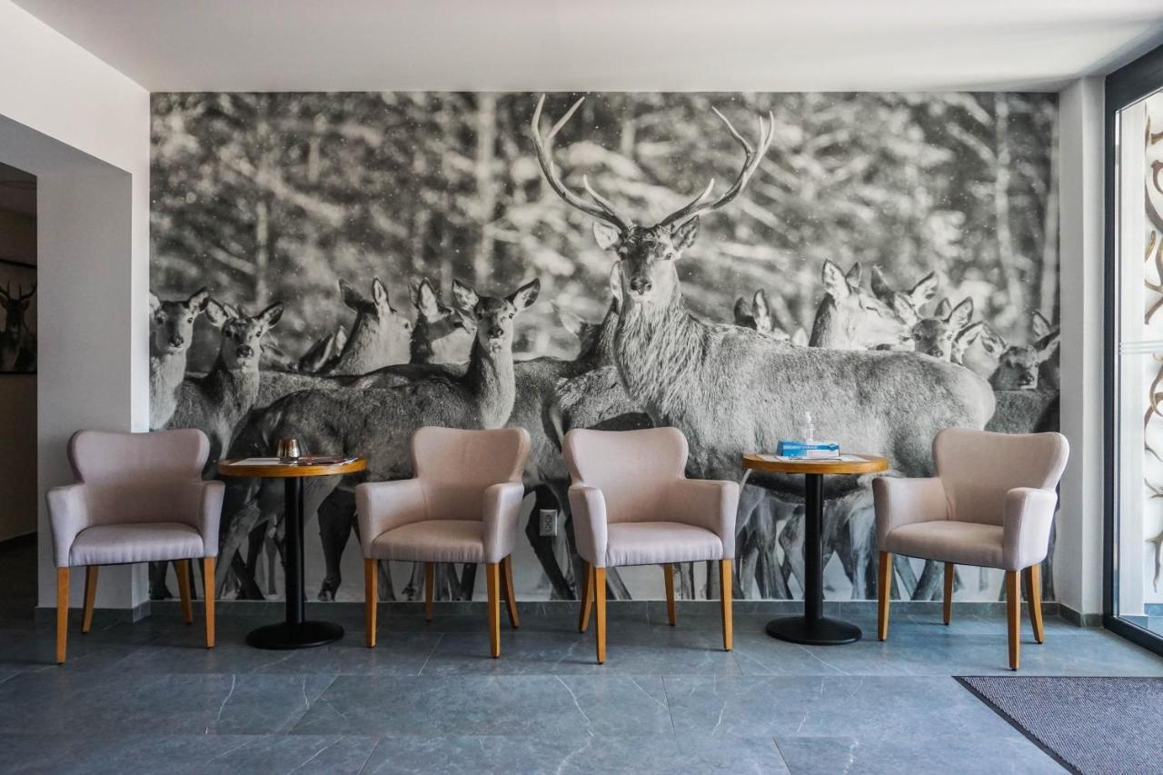 Penzion Deer Valča Exterior foto